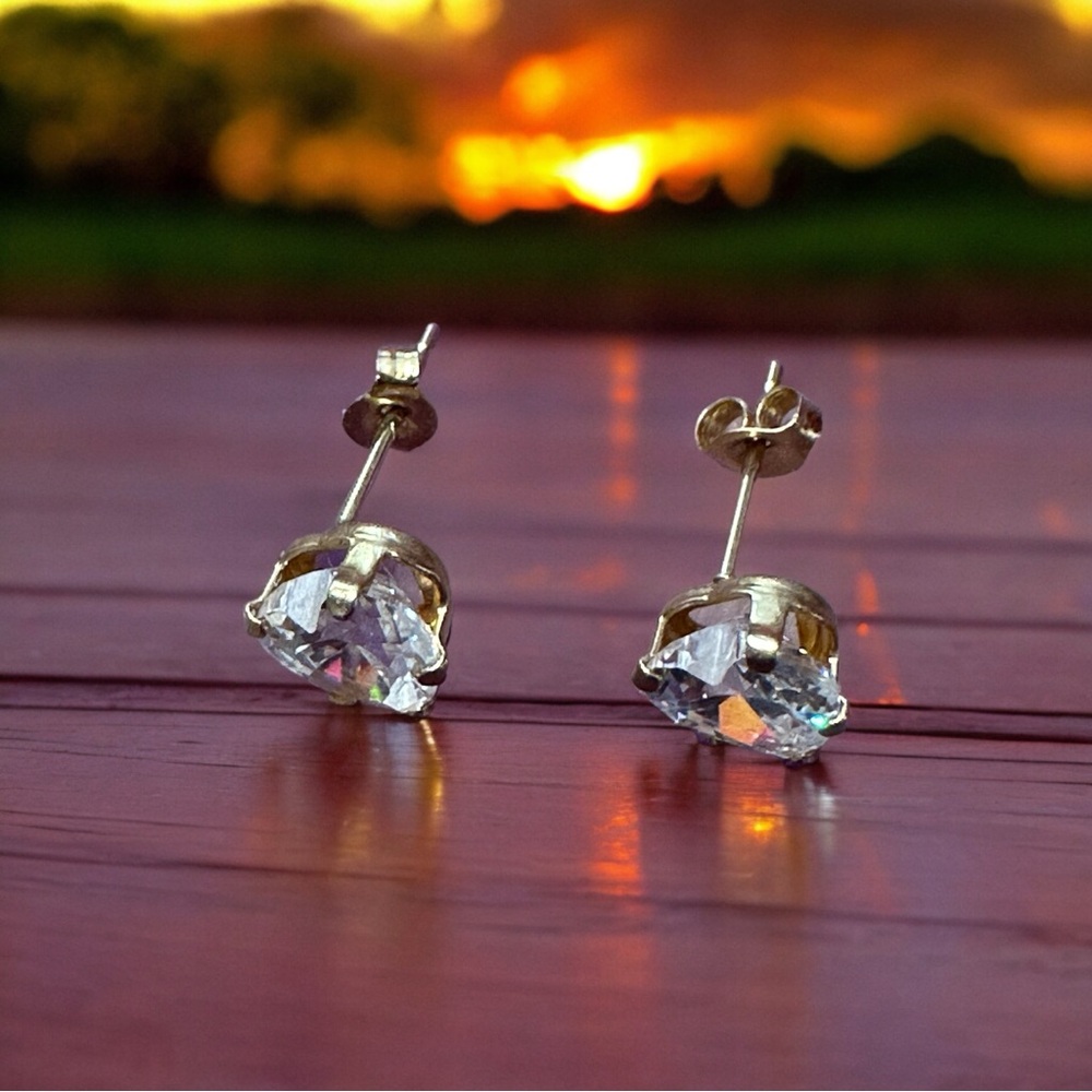 New 14Kt Yellow Gold Studs